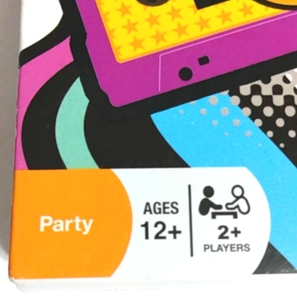 1980s A DECADE OF TRIVIA CARD GAME NIB - Picture 9 of 10